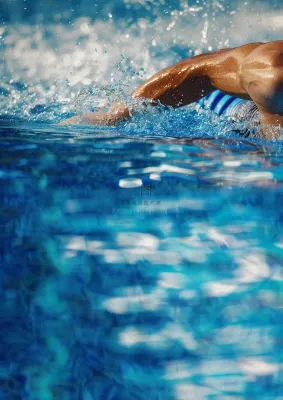 游泳运动培训背景