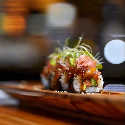 美食寿司水果烤肉拼盘蔬菜,朦胧摄影质感摄影图 美食寿司水果烤肉拼盘蔬菜,朦胧摄影质感摄影图