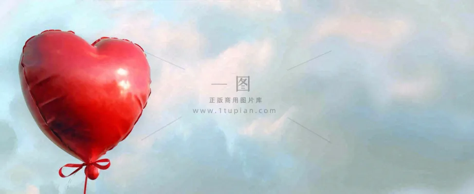 蓝天白云红色爱心气球情人节浪漫爱情摄影图
