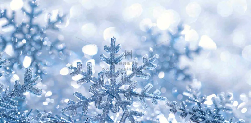 冬天白色雪花闪亮水晶银色大雪小雪摄影图