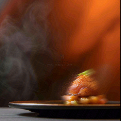 美食寿司水果烤肉拼盘蔬菜，朦胧摄影质感摄影图