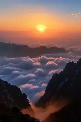 清晨日出朝霞云层山川摄影图