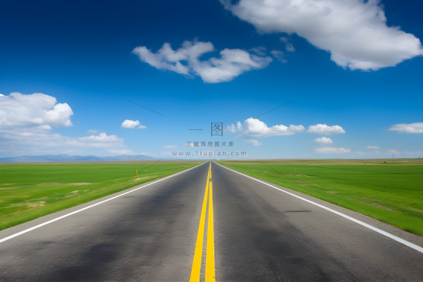 沥青公路的照片，一条通向远方的空旷道路插画背景