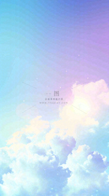 自然紫蓝色天空云层云彩漂浮浪漫阳光摄影